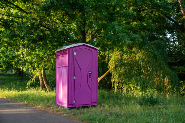 Best Portable restroom trailer rental  in Miami Shores, FL